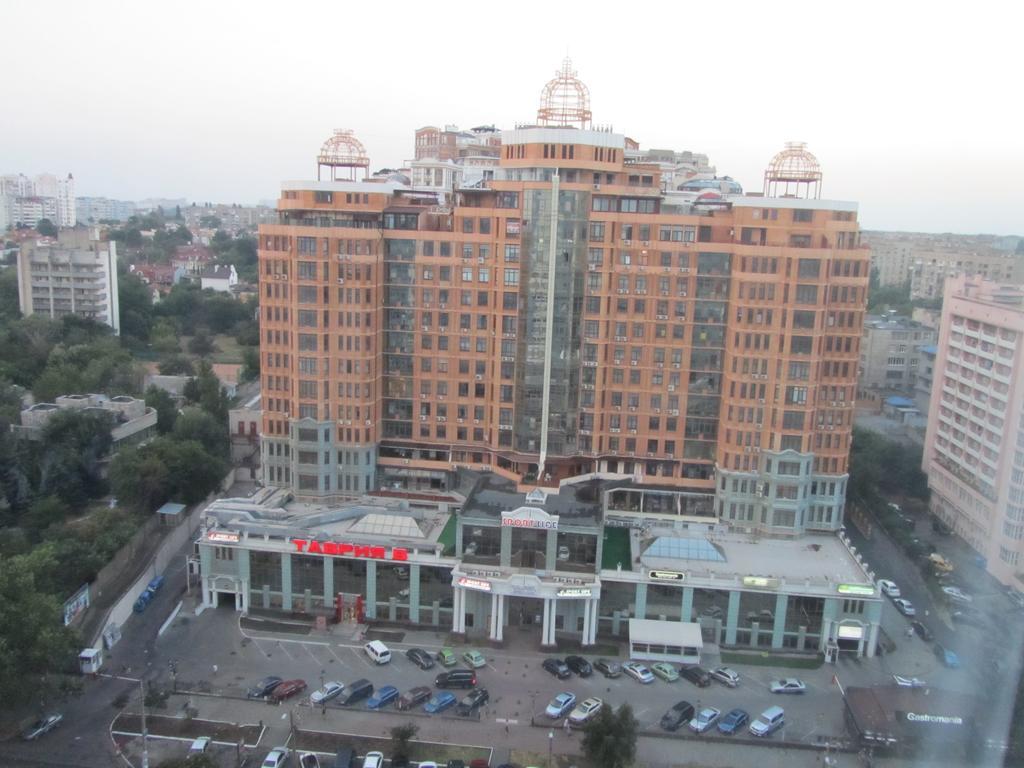 Apartments On Henuezskaya 5 Odessa Eksteriør billede